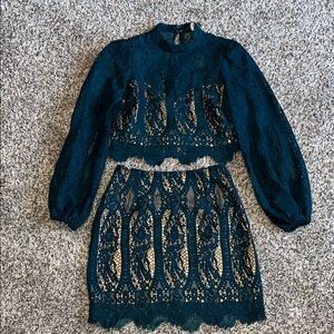 Elegant Two-Piece Lace Set in Teal